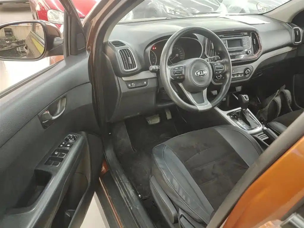 Kia KX3 2016 — фото 16