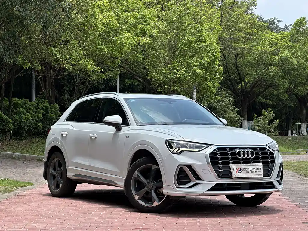 Audi Q3 2020 — фото 3