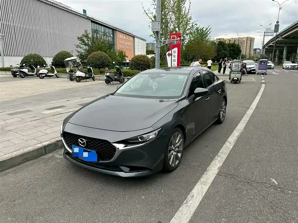 Mazda 3 Axela 2020