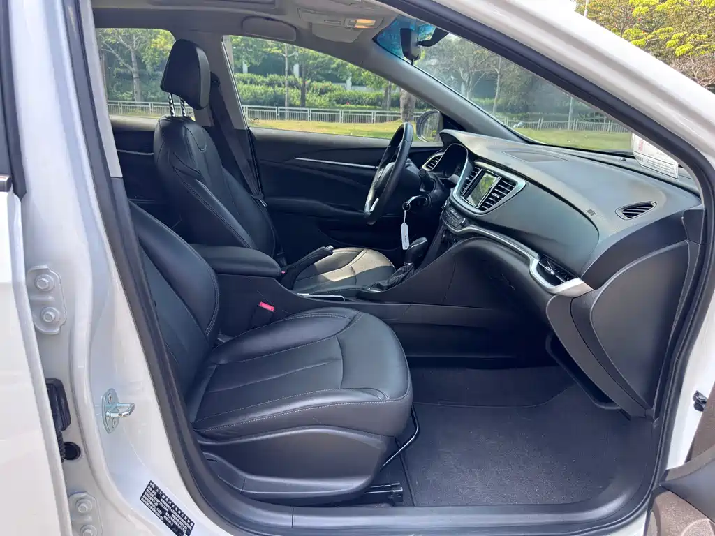 Buick Excelle 2021 — фото 10