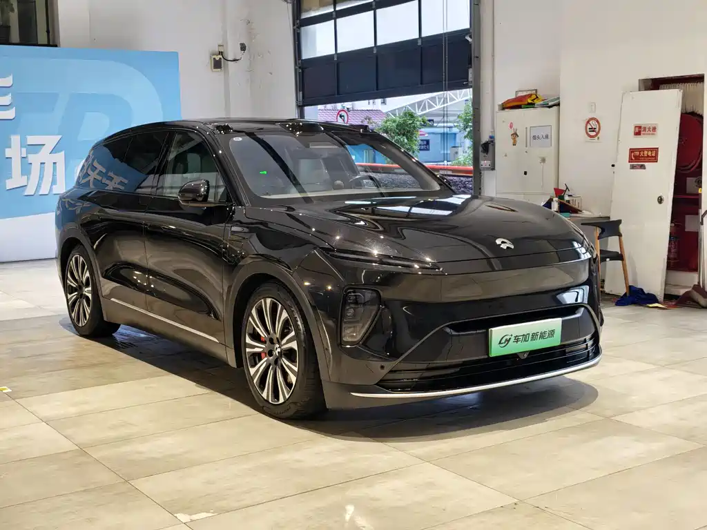 NIO ES8 2023
