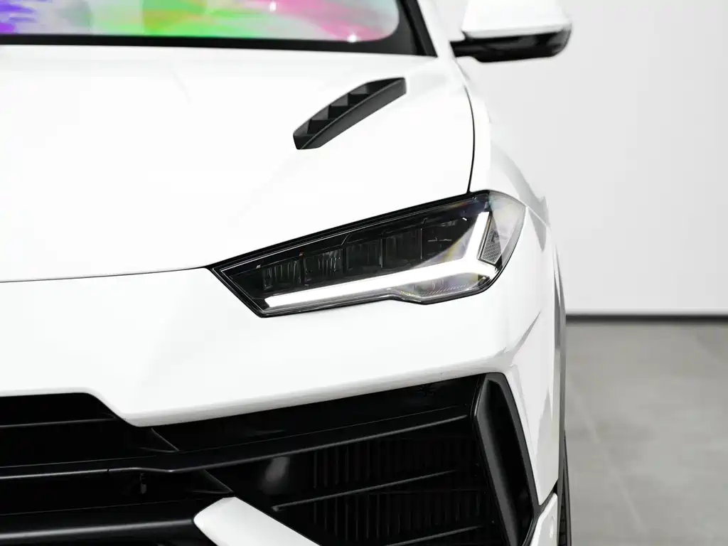 Lamborghini Urus 2024 — фото 20