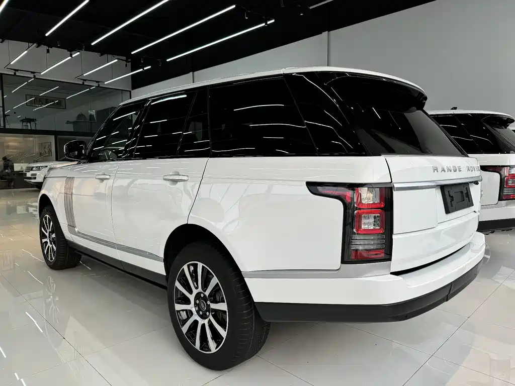 Land Rover Range Rover 2018 — фото 2