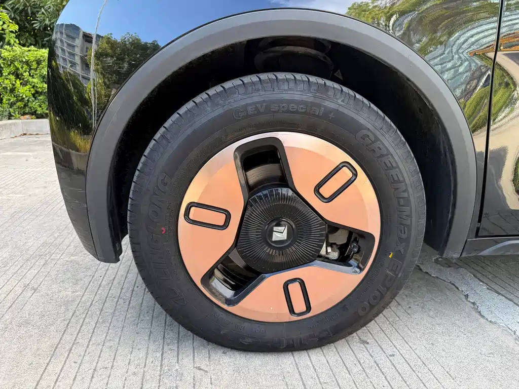 Baojun Kiwi EV 2022 — фото 12
