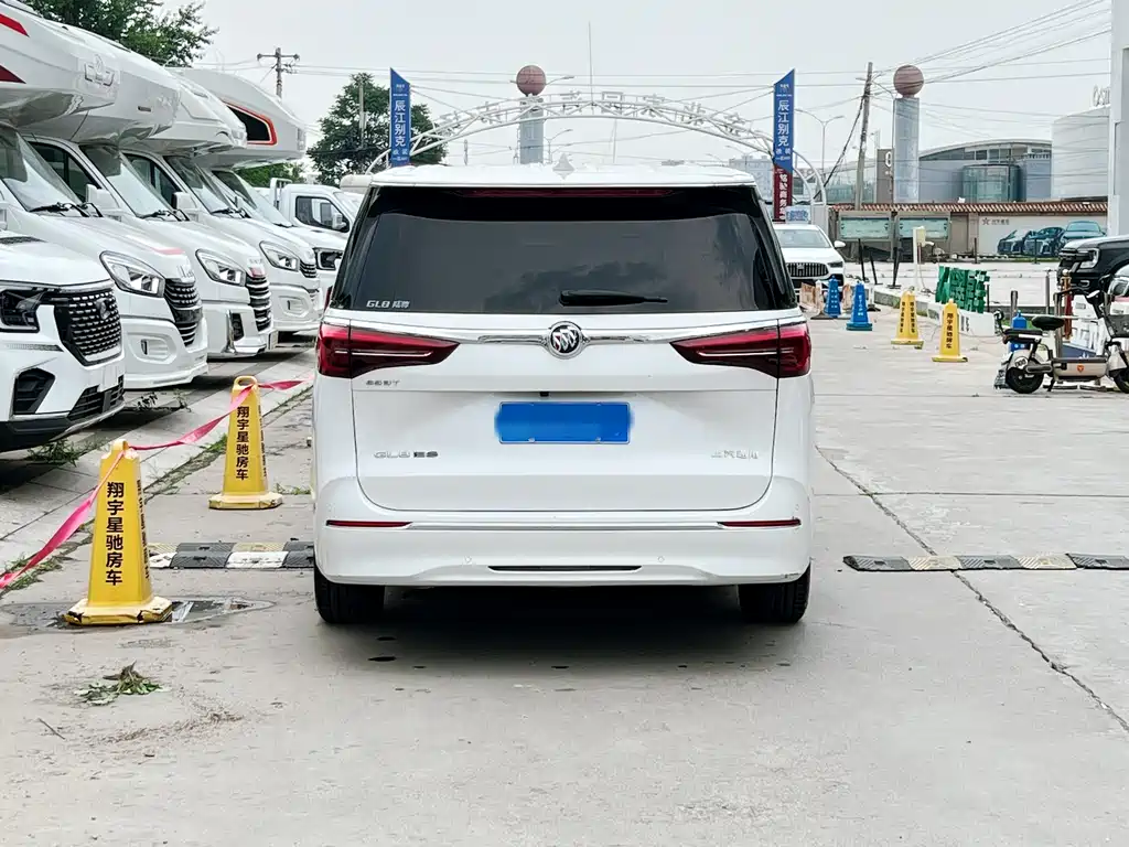Buick GL8 2021