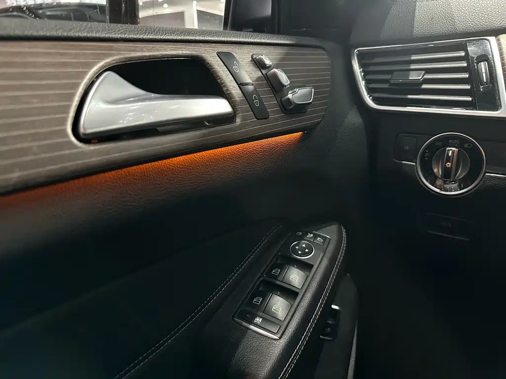 Mercedes-Benz GLE 2019 — фото 12