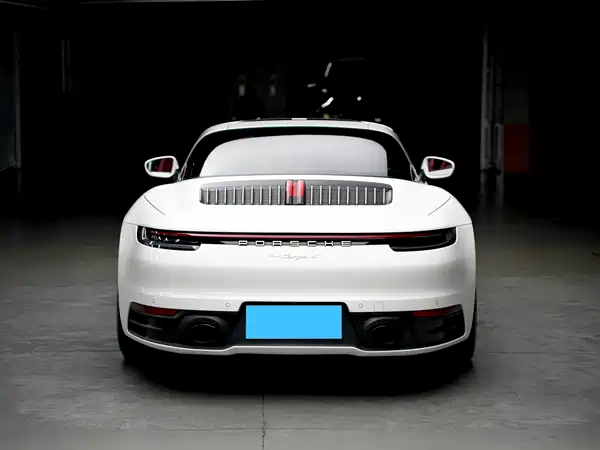 Porsche 911 2024