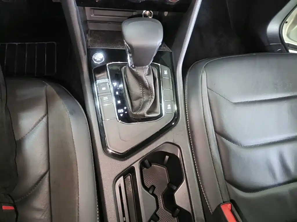 Volkswagen Tiguan L 2019 — фото 14