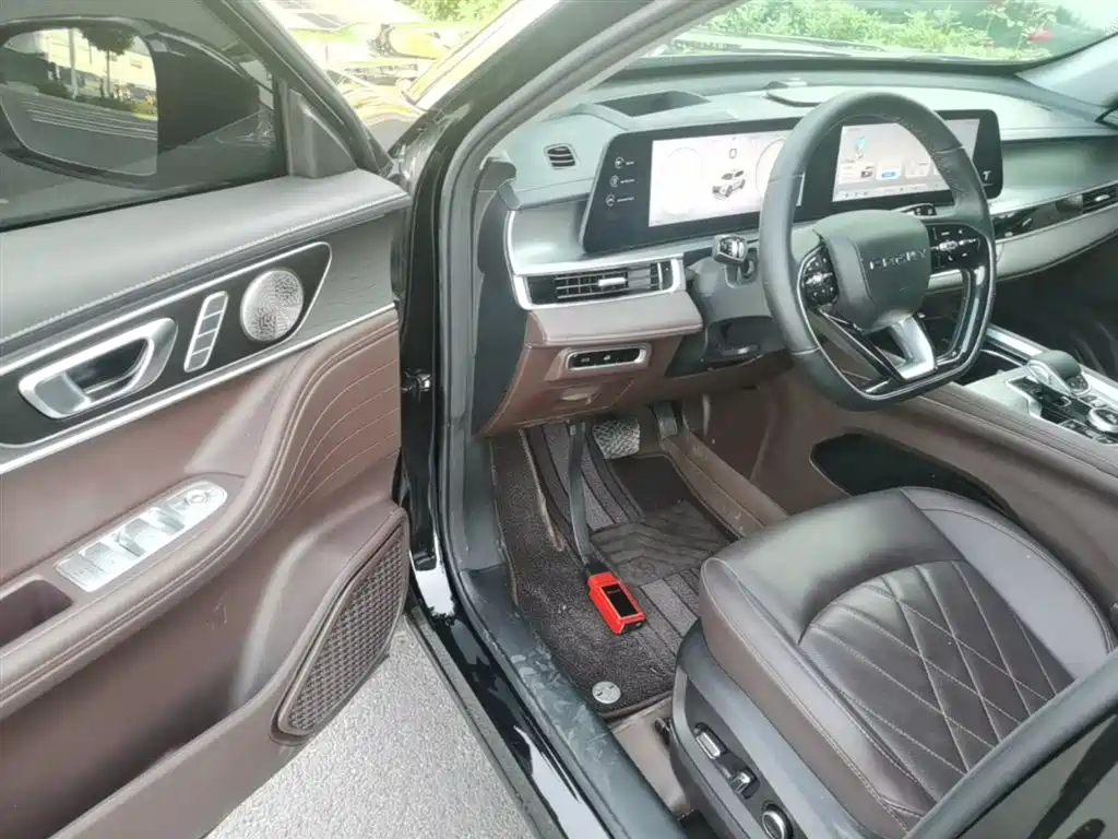 Chery Tiggo 8 PRO 2025 — фото 16