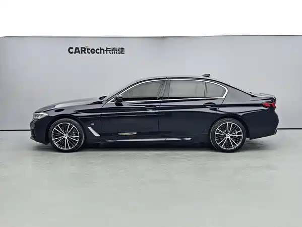 BMW 5 Series 2022