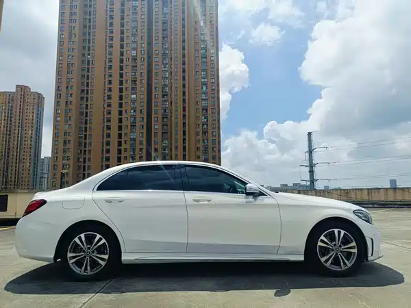 Mercedes-Benz C-Class 2020