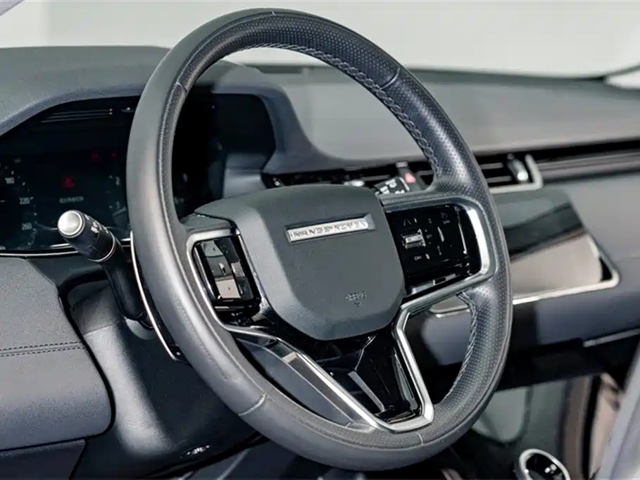 Land Rover Evoque 2024 — фото 11