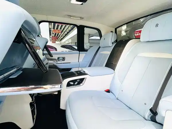Rolls-Royce Cullinan 2022