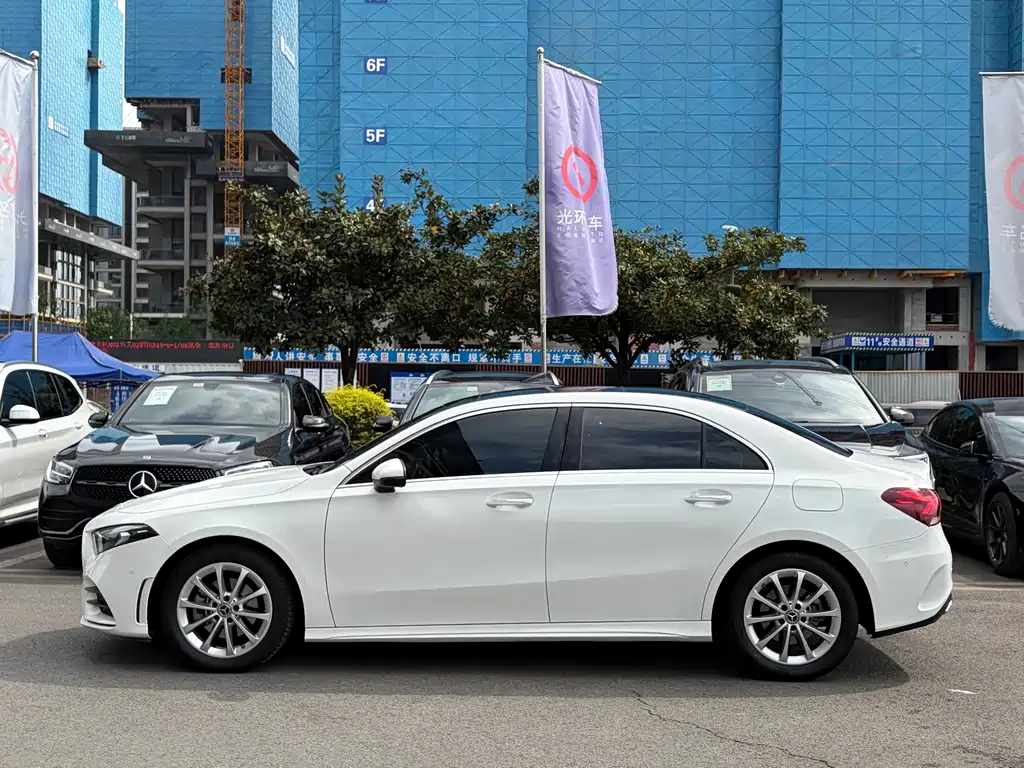 Mercedes-Benz A-Class 2022 — фото 4
