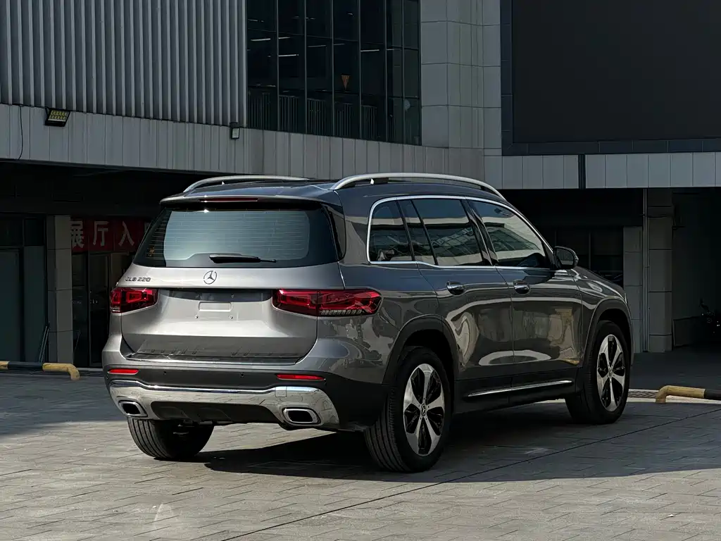 Mercedes-Benz GLB 2023 — фото 3