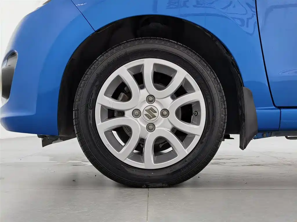 Suzuki Alto 2015 — фото 17