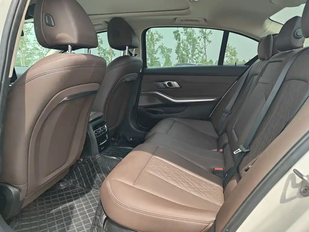 BMW i3 2023