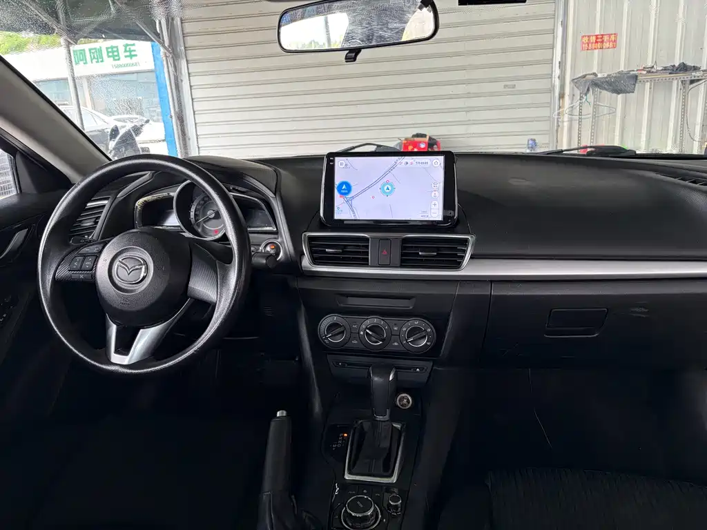 Mazda 3 Axela 2016 — фото 5