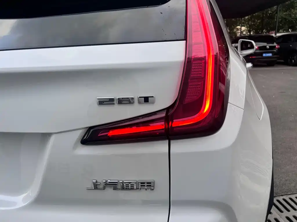 Cadillac XT4 2020 — фото 23