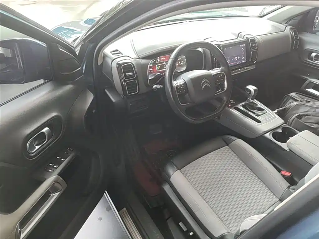 Citroen C5 AIRCROSS 2018 — фото 16