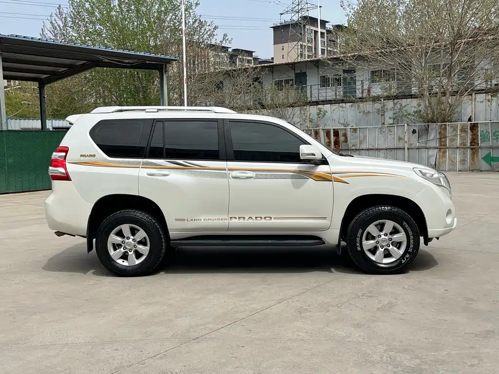 Toyota Prado 2017 — фото 7