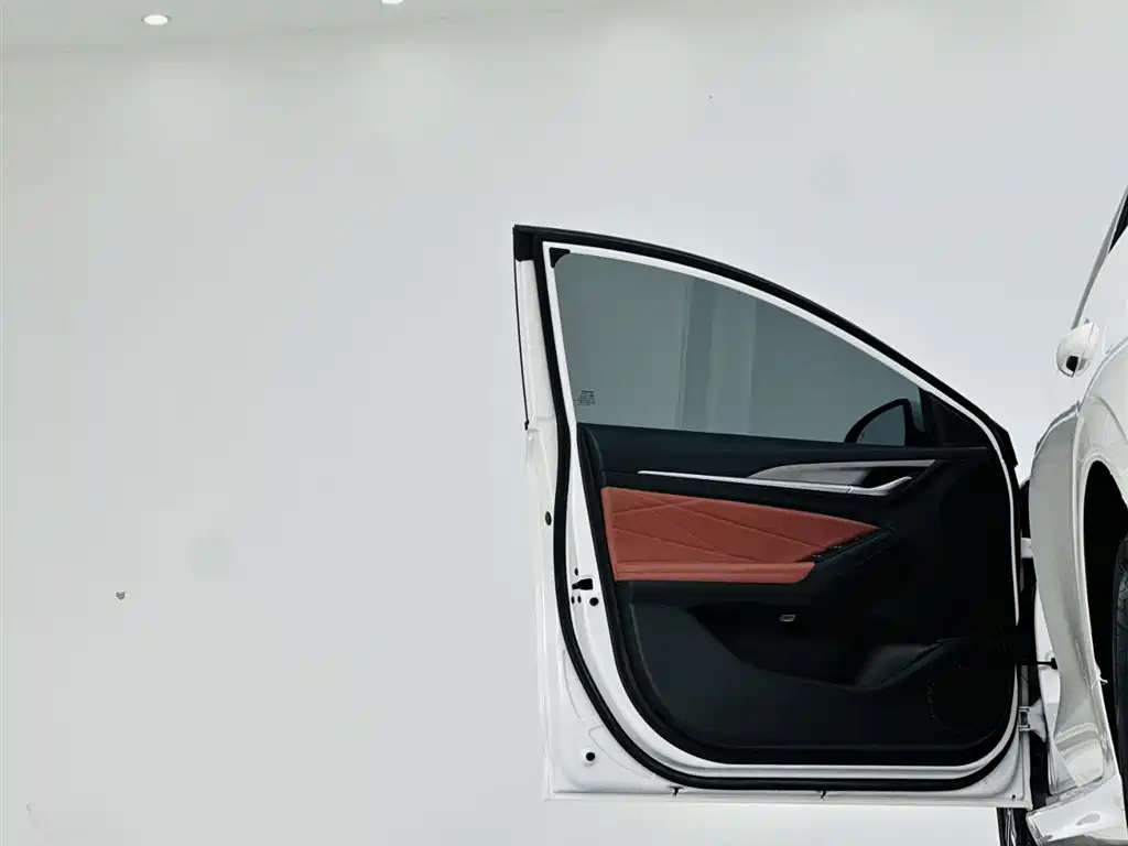 Changan Escape 2022 — фото 12