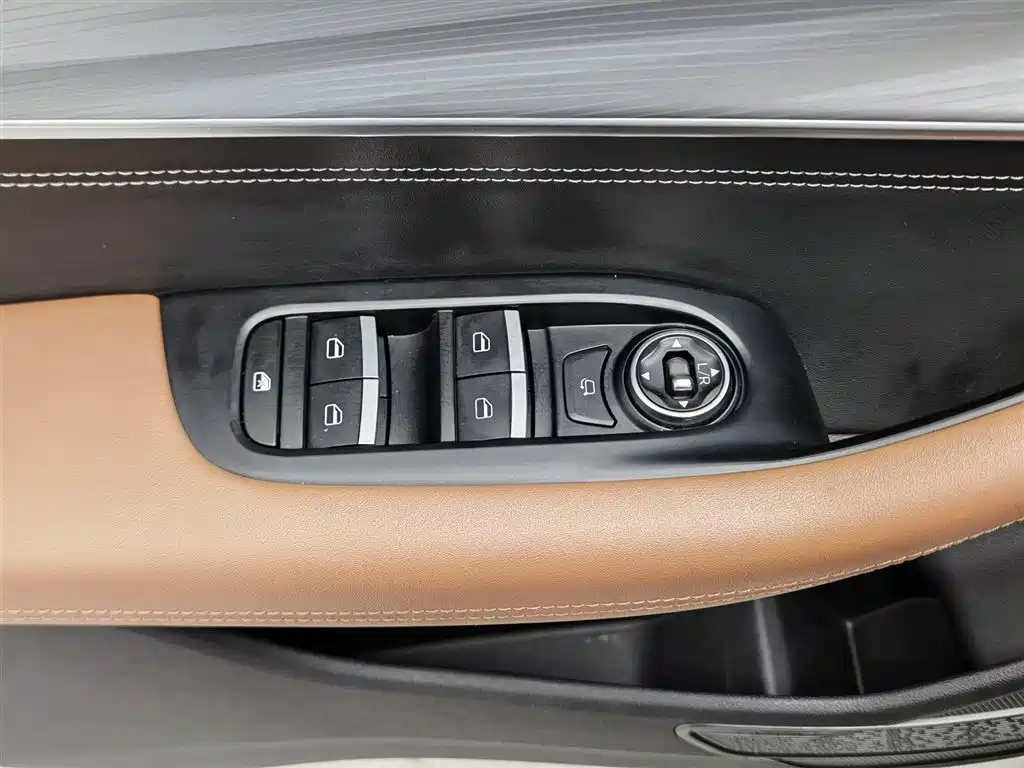 Chery Tiggo 8 PLUS 2021 — фото 9