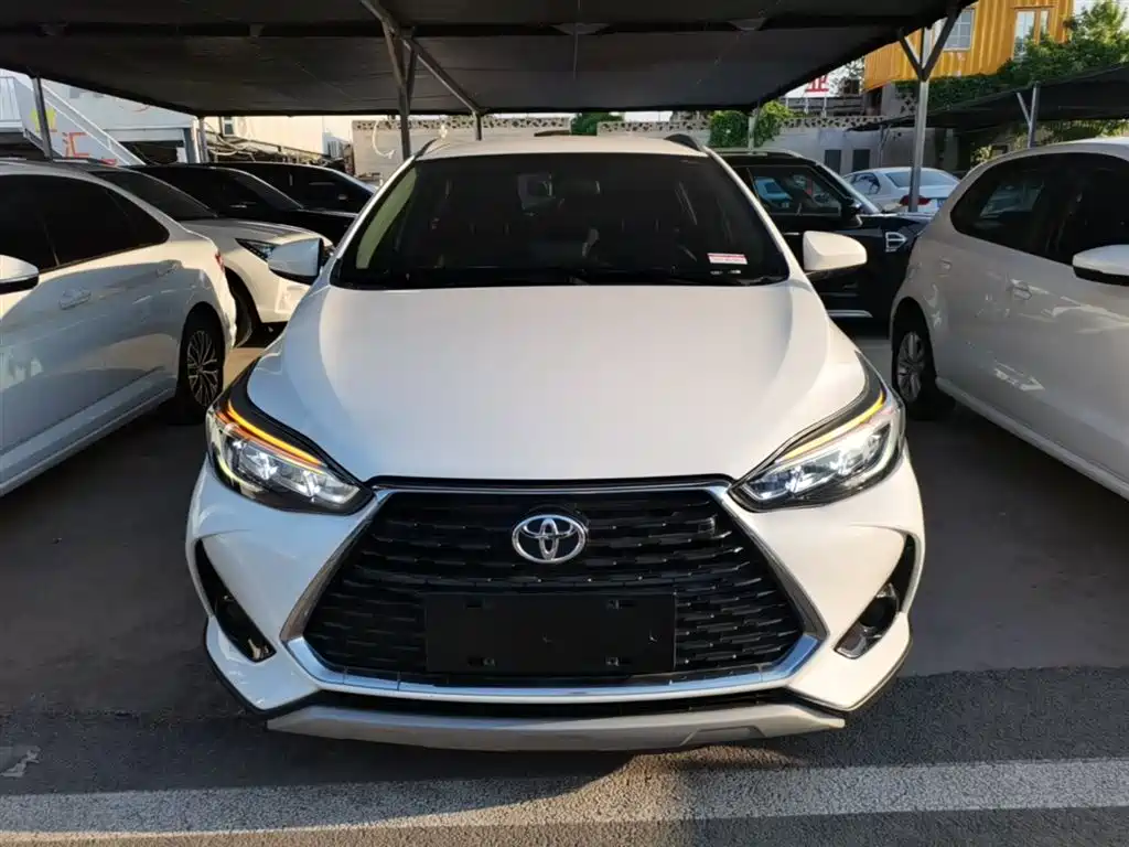 Toyota Yaris L 2019 — фото 3