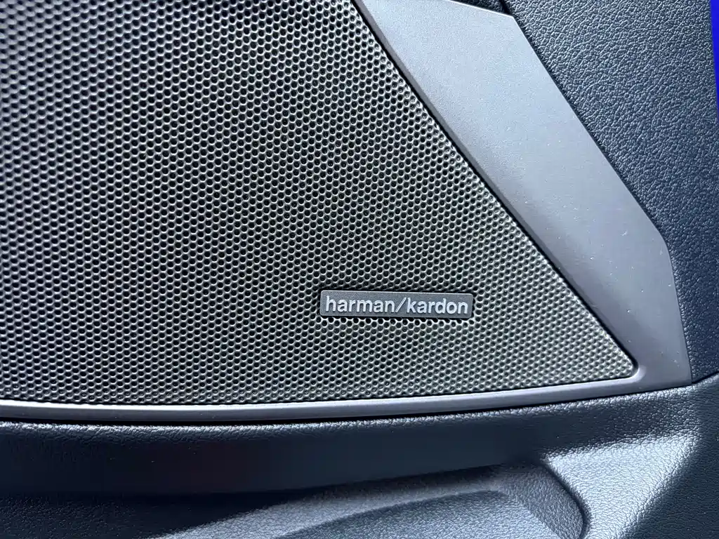BMW 3 Series 2020 — фото 10