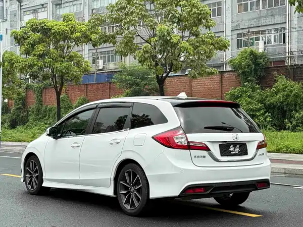 Honda Jade 2014