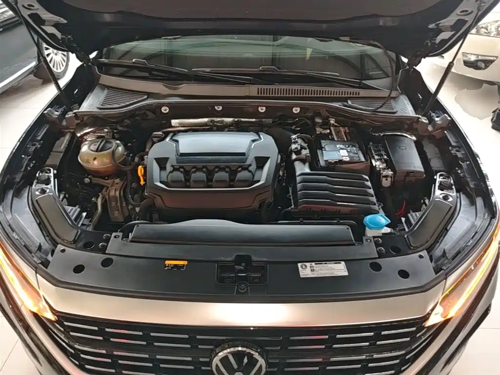 Volkswagen Passat 2023 — фото 20