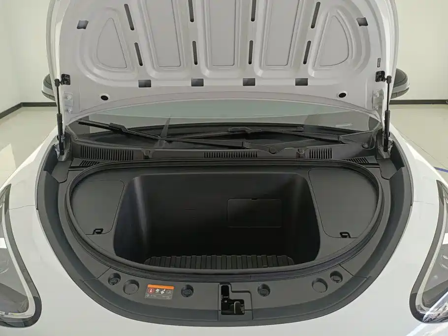 Geely Galaxy Starwish 2025 — фото 10