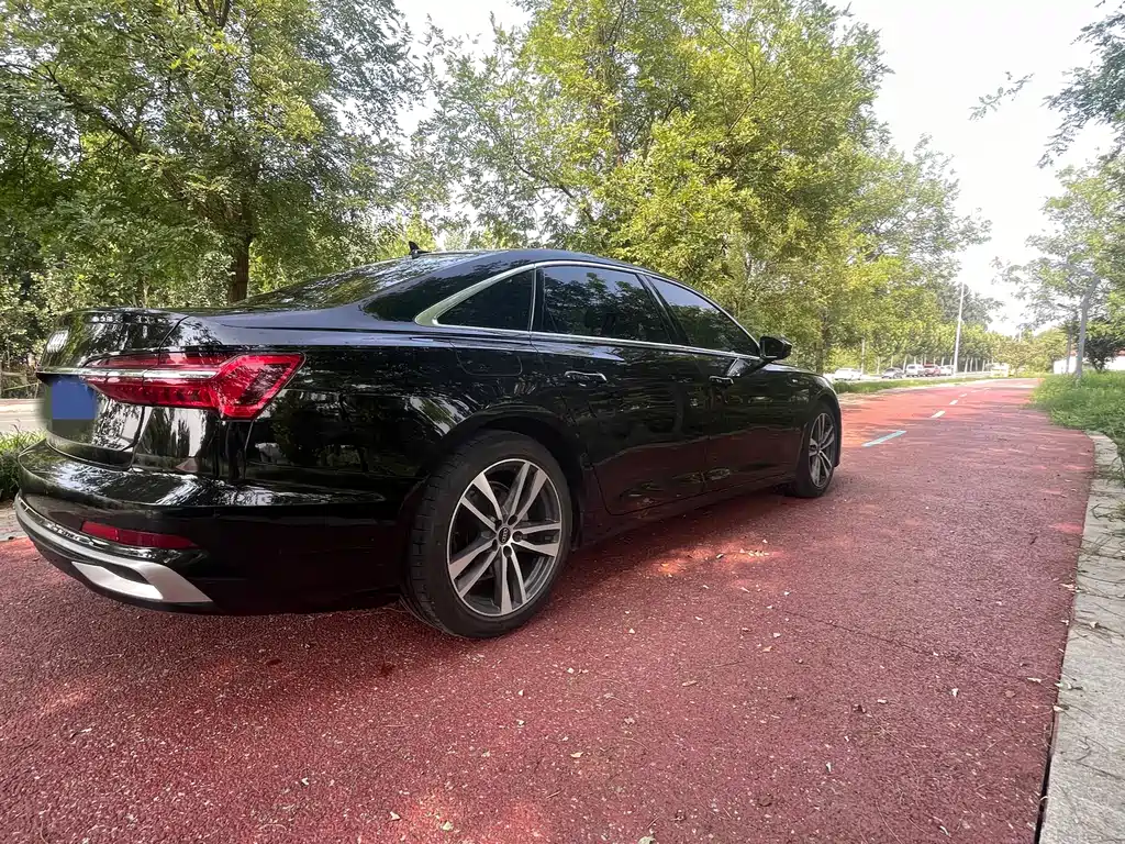 Audi A6L 2023 — фото 2