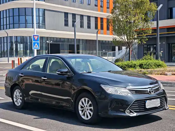 Toyota Camry 2016