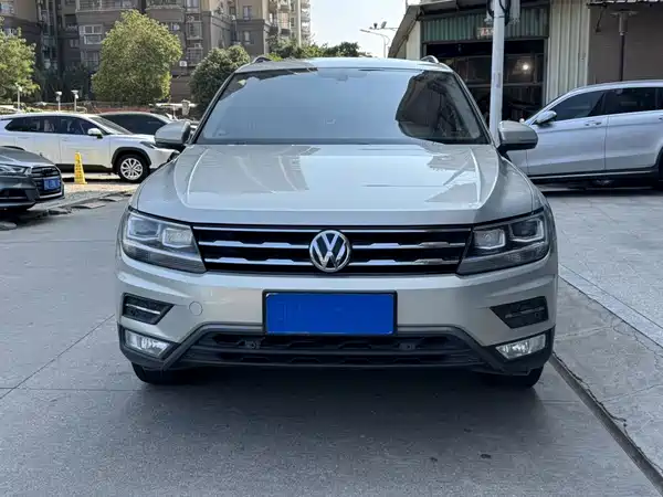 Volkswagen Tiguan L 2019