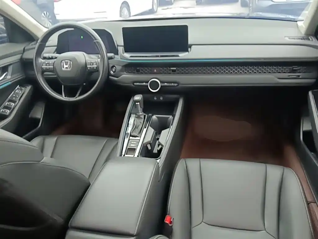Honda Accord 2024 — фото 10