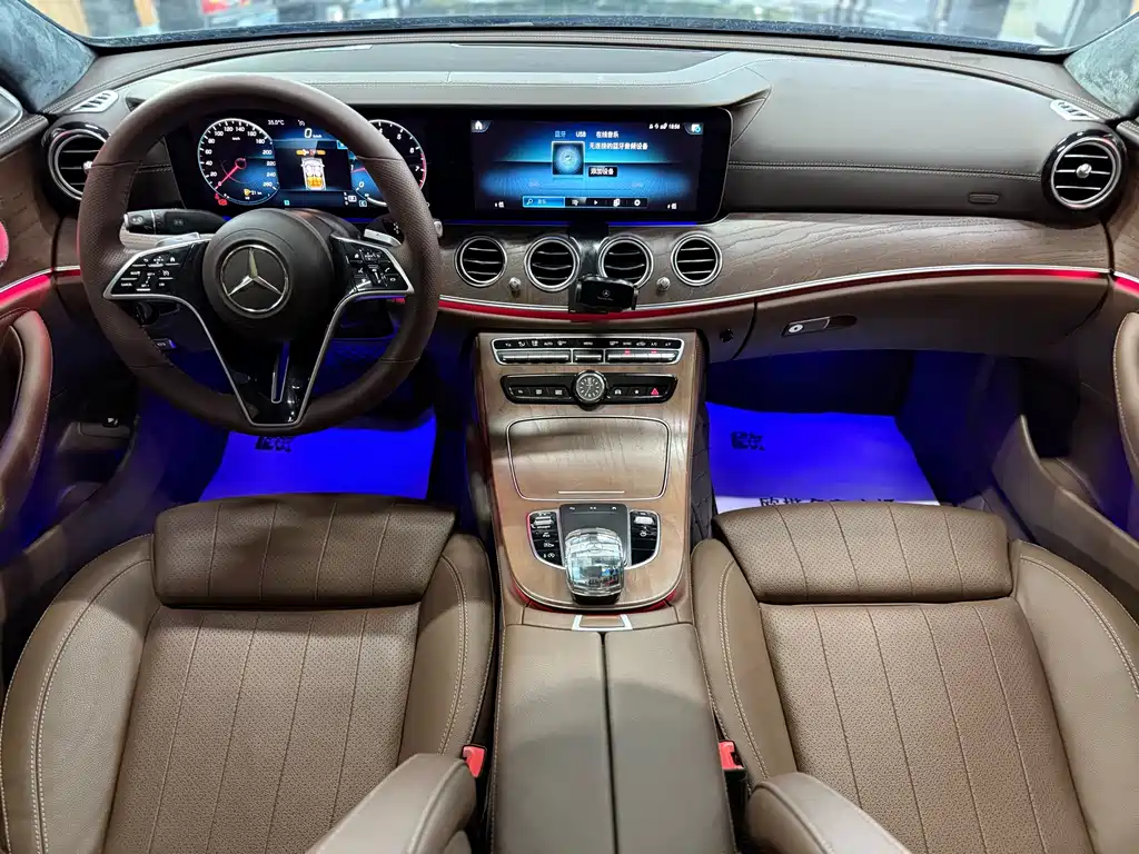 Mercedes-Benz E-Class 2023 — фото 16