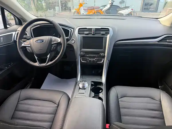 Ford Mondeo 2019