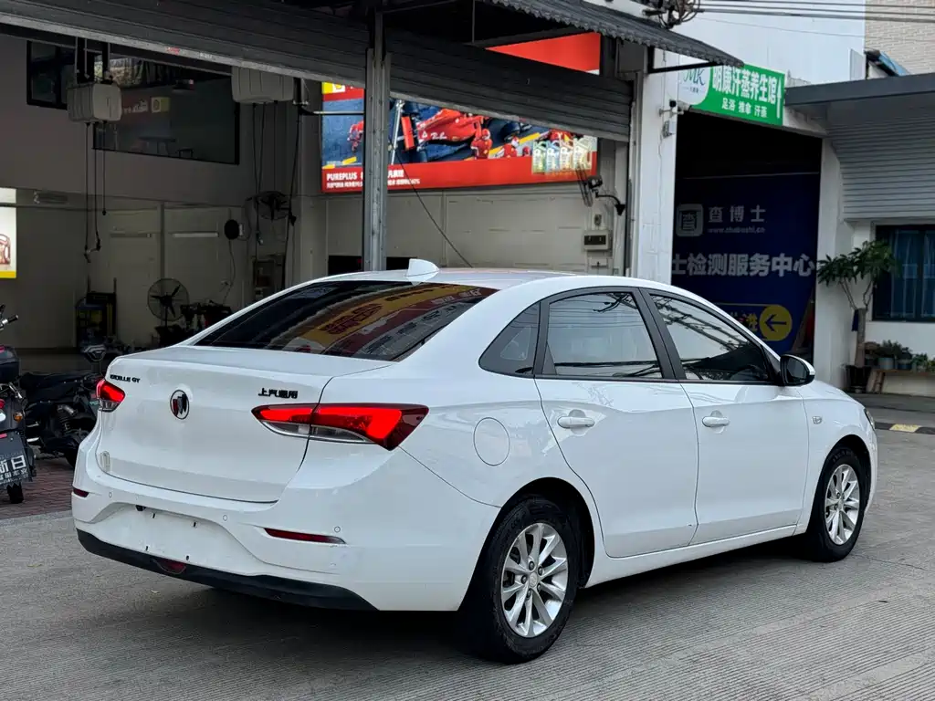 Buick Excelle 2018 — фото 10