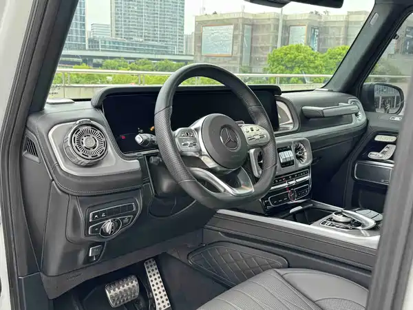 Mercedes-Benz G-Class 2023
