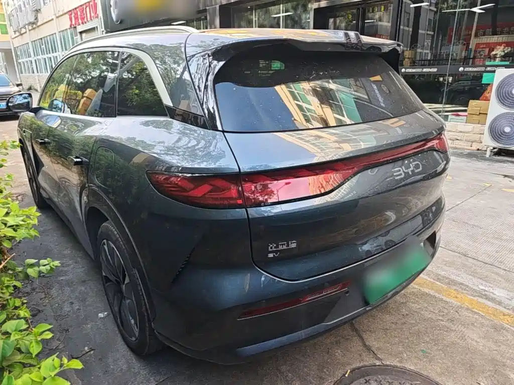 BYD Tang L 2025