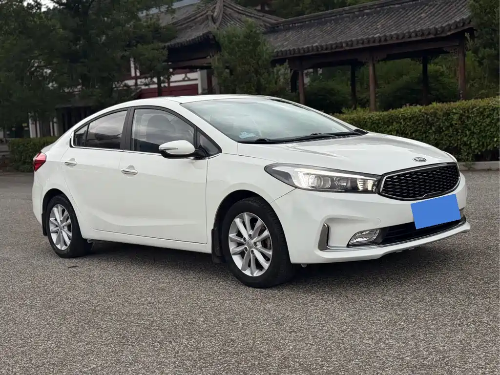 Kia K3 2016