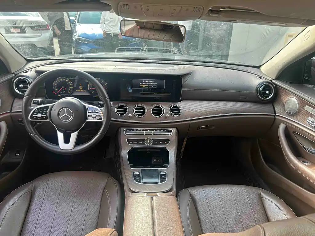 Mercedes-Benz E-Class 2020 — фото 6