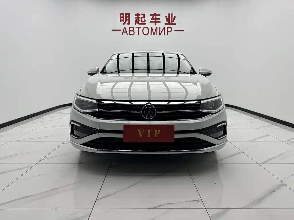 Volkswagen Bora 2023