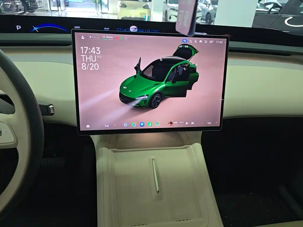 Xiaomi YU7 2025 — фото 13