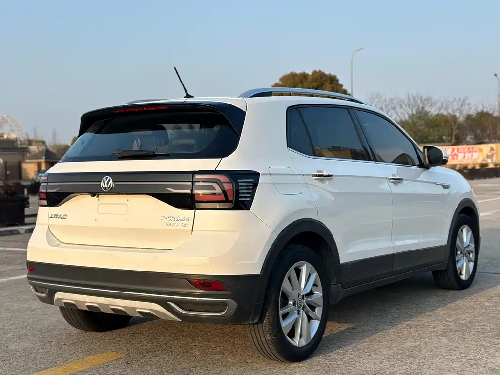 Volkswagen T-Cross 2020 — фото 6