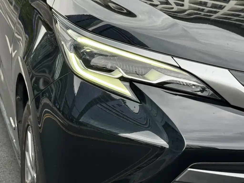 Toyota Sienna 2022 — фото 4
