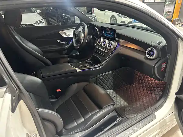 Mercedes-Benz C-Class 2020