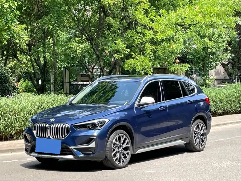 BMW X1 2021 — фото 1