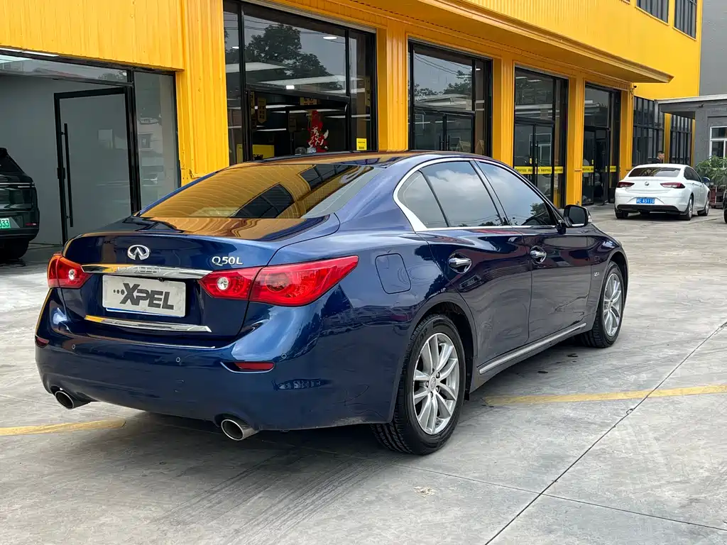 Infiniti Q50L 2016 — фото 7